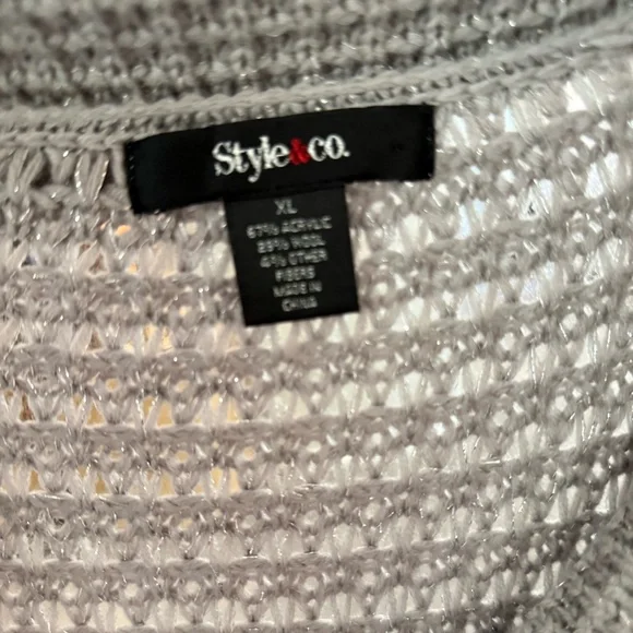 Silver Sweater- Long - Picture 4 of 4